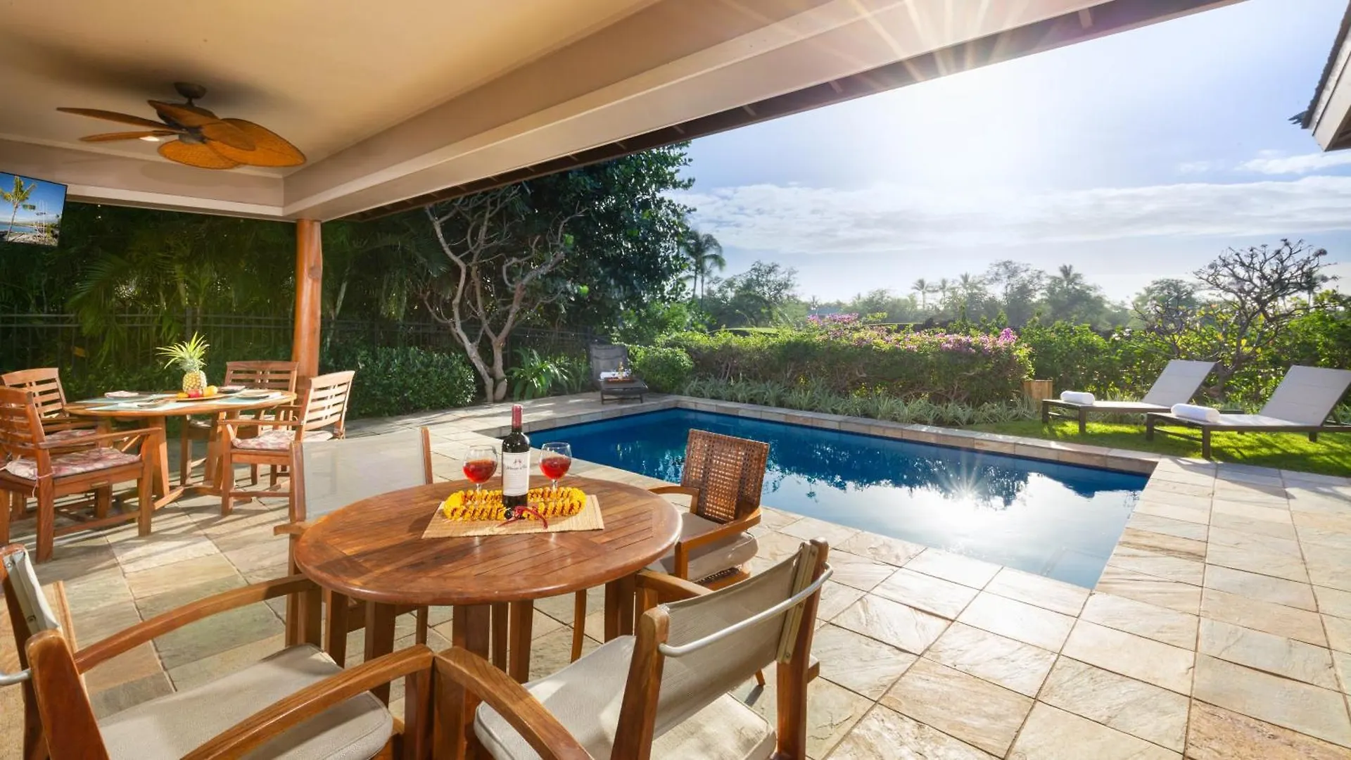 Дом отдыха Coral Reef Lush 4Br Kamilo Home With Heated Pool And Guest Cottage Ваиколоа-Виллидж