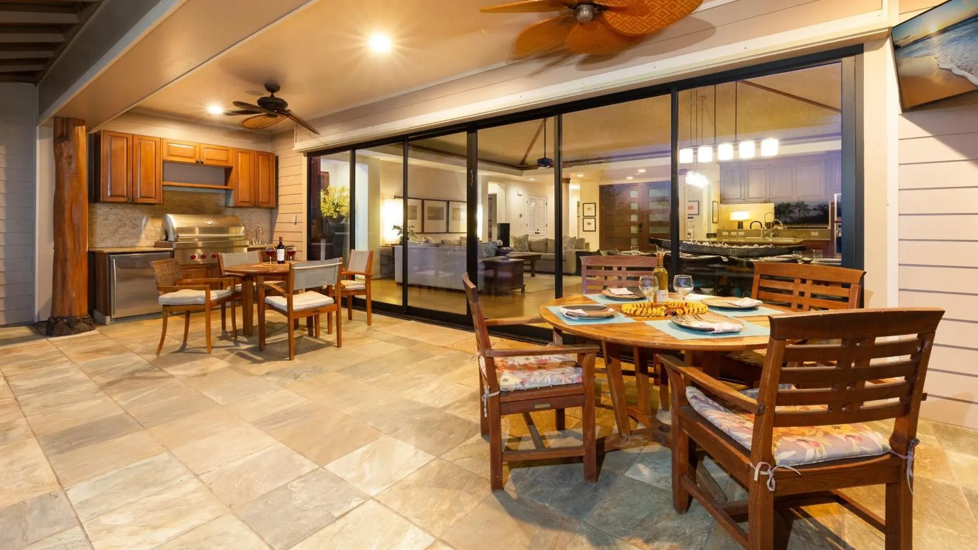 Дом отдыха Coral Reef Lush 4Br Kamilo Home With Heated Pool And Guest Cottage Ваиколоа-Виллидж США